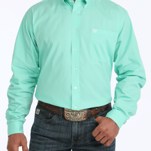 Men's Solid Classic Fit Button-Down Western Shirt
