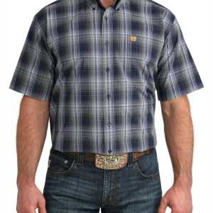 Men's Classic Fit Button-Down Western Shirt